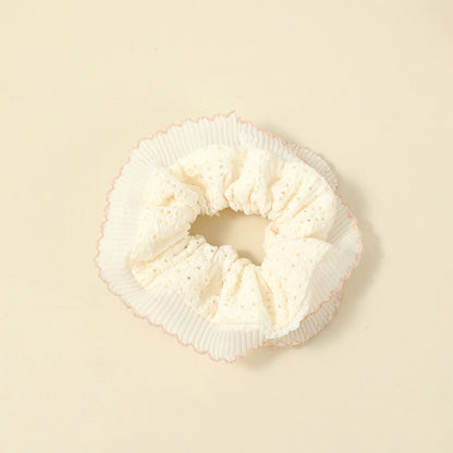 Gifty - Ruffled Lace Scrunchie