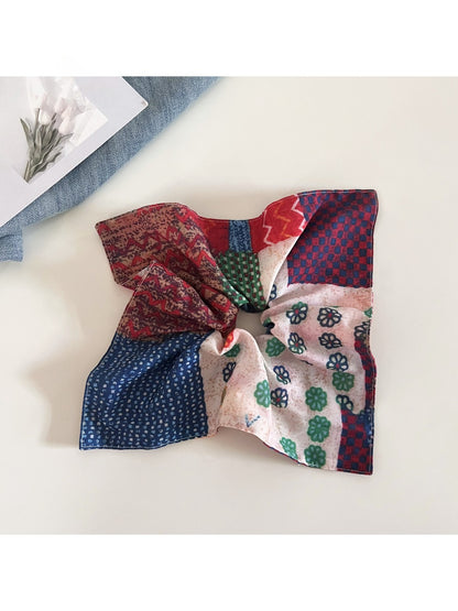 Gifty - Bohemian Vacation Style Scrunchie