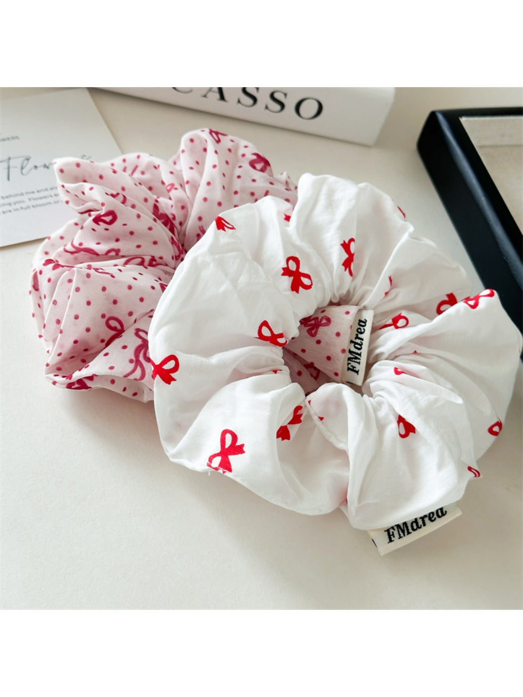 Gifty - Red Bow Hair Scrunchie