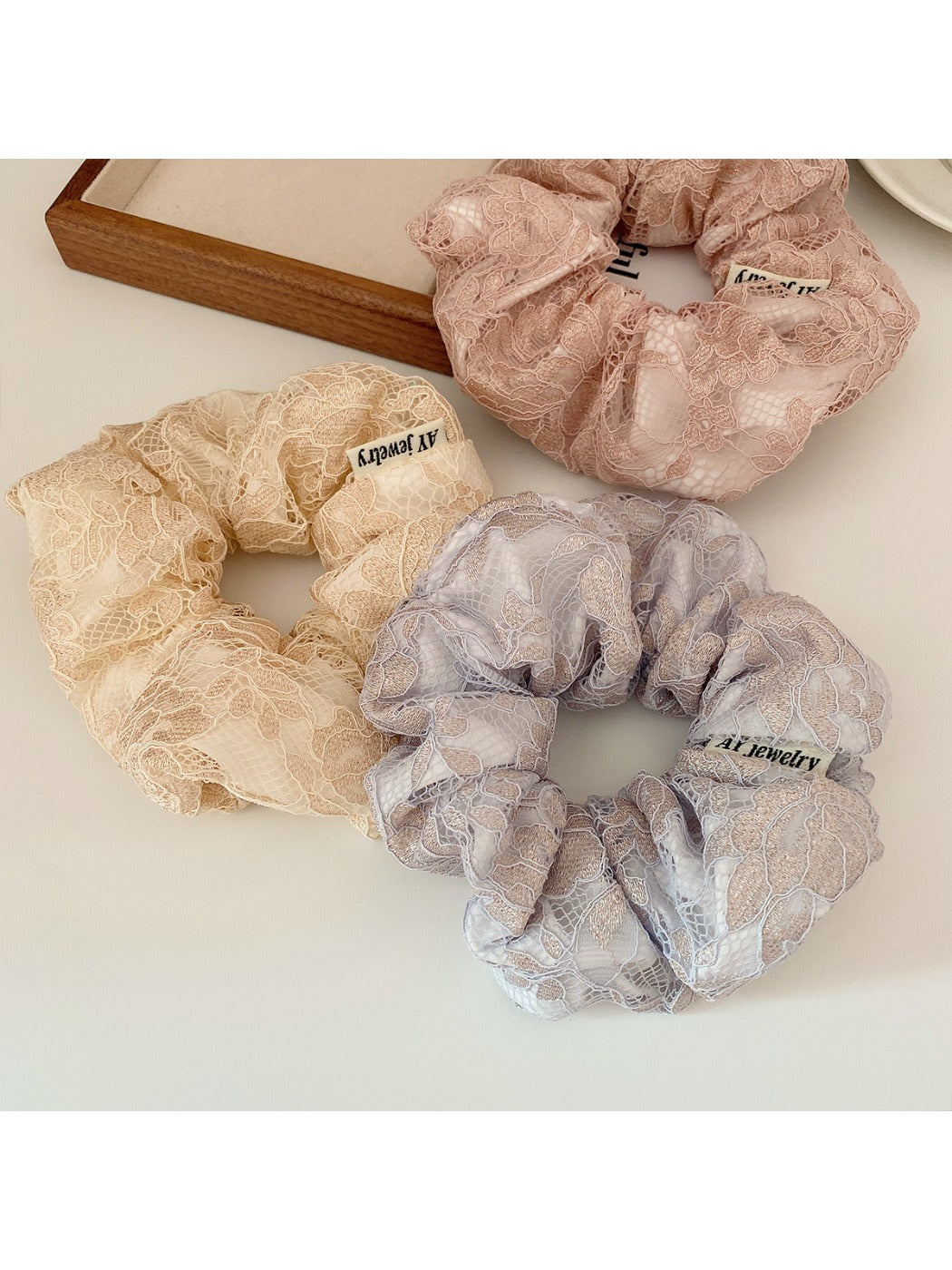 Gifty - Spring Hollow Embroidery Scrunchie Hair Tie