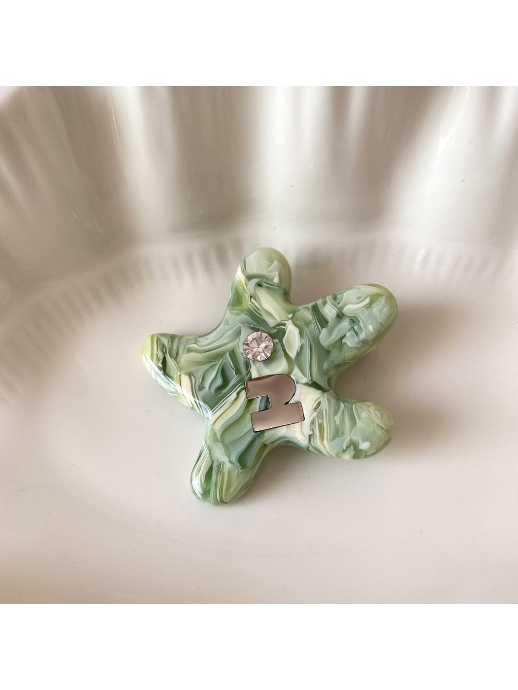 Beau - Adorable Starfish Shaped Hair Clip