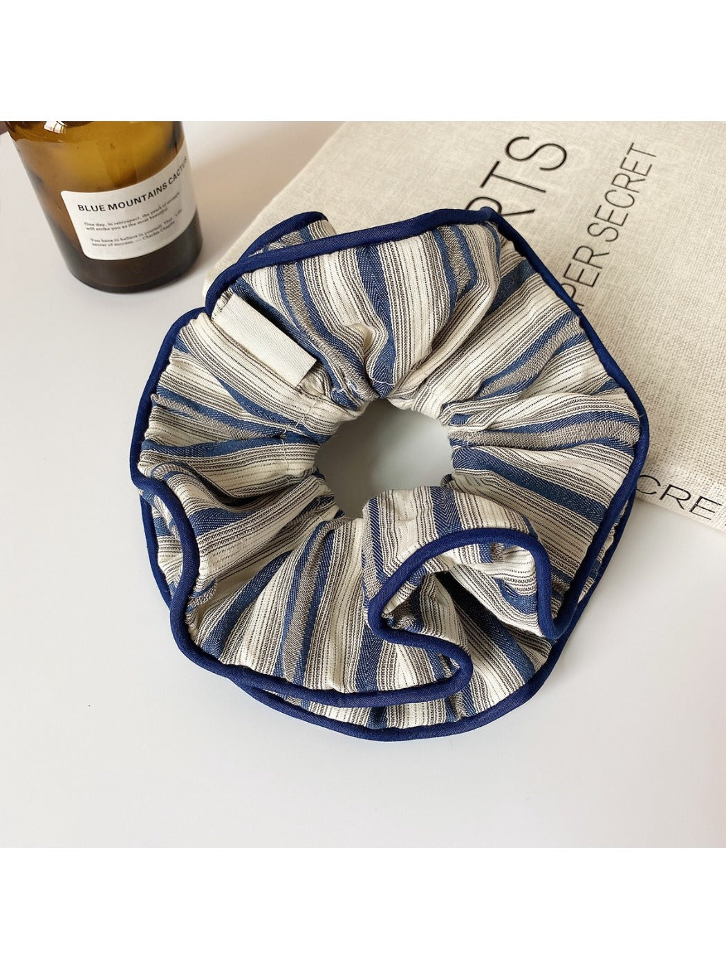 Gifty - Graceful Striped Scrunchie Hair Tie