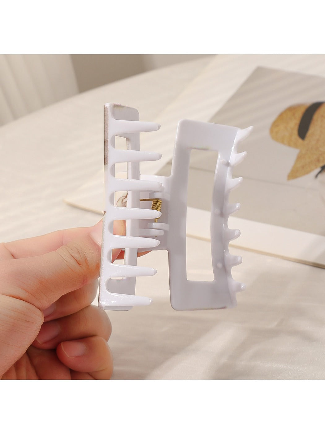 Beau - Lively Colorful Fashion Hair Clip