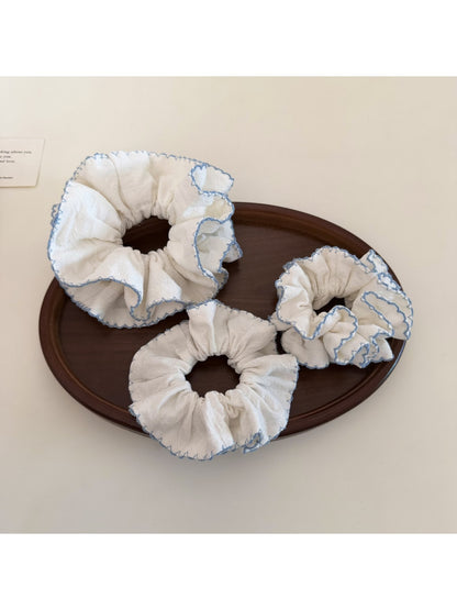 Gifty - Double Layer White Ruffle Edge Scrunchie