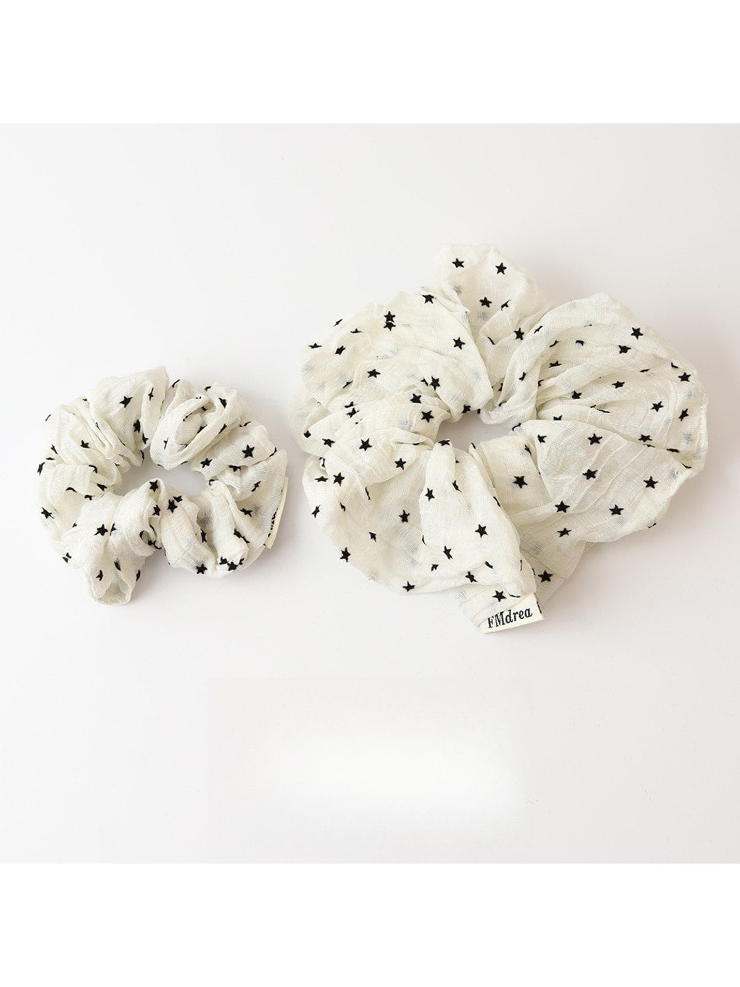 Gifty - Simple Star Design Gathered Polyester Scrunchie