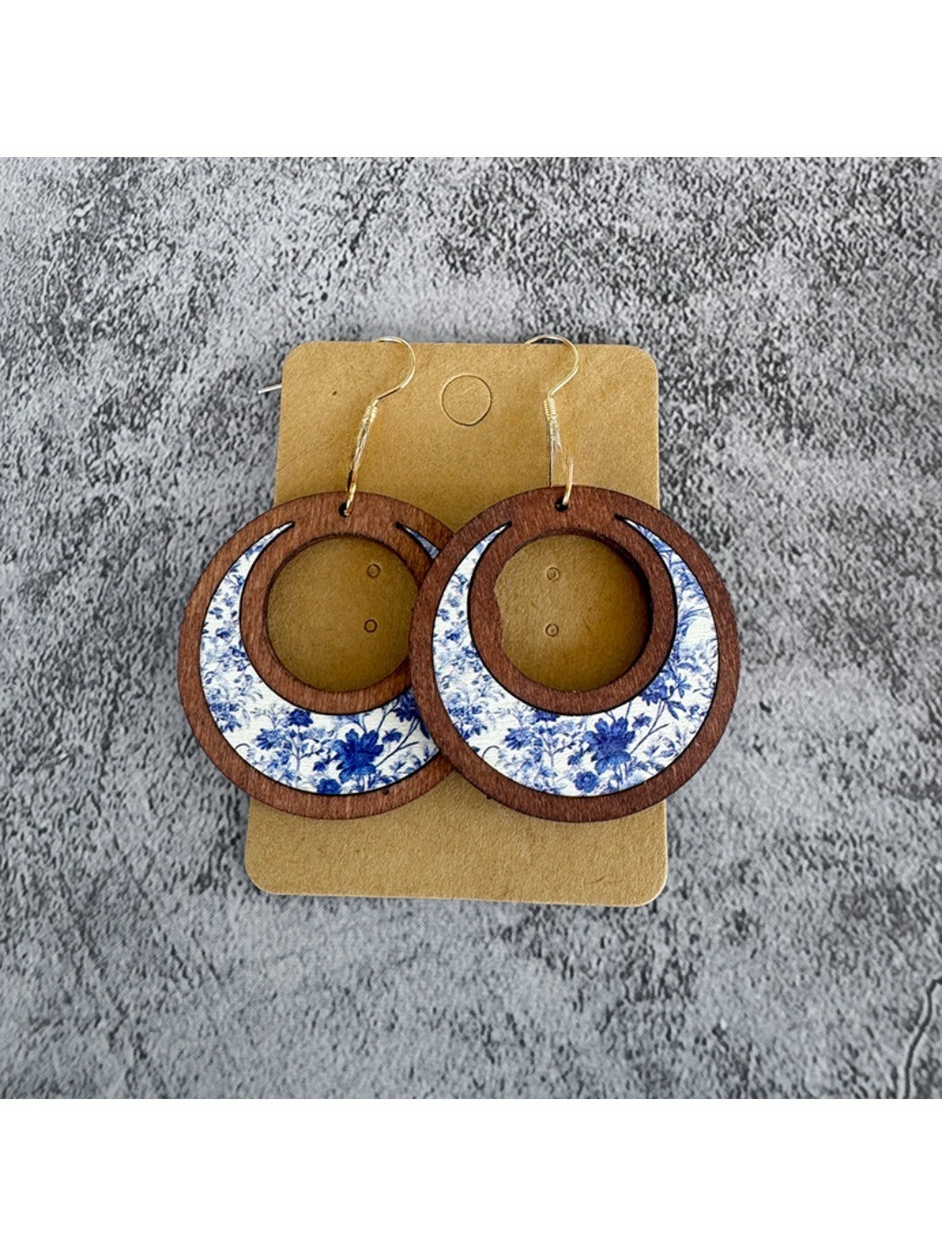 Earedge - Elegant Wooden Sunflower Earrings