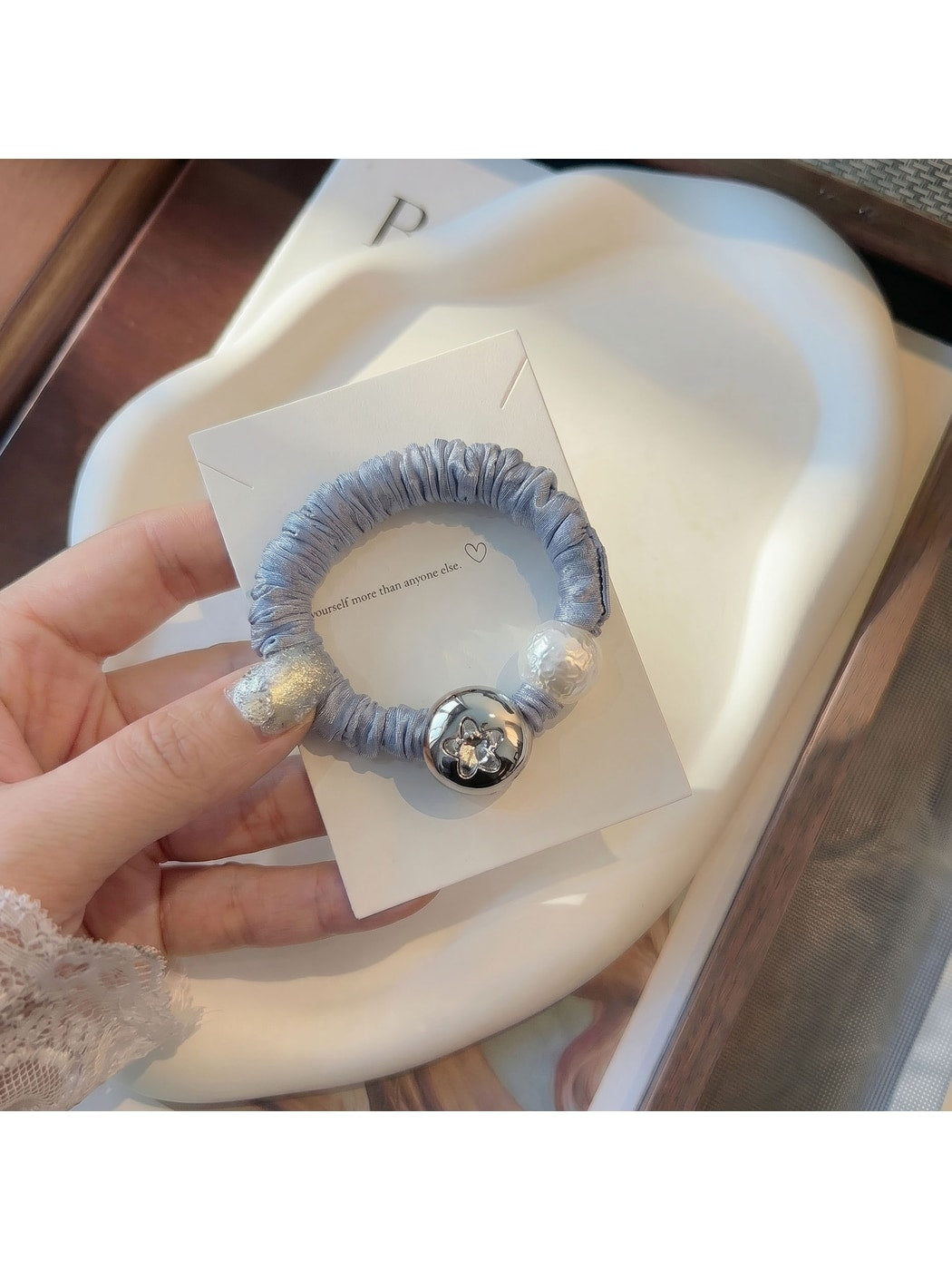 Gifty - Decorative Elastic Star Charm Hair Tie