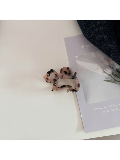 Beau - Minimalist Cut Out Puppy Claw Clip