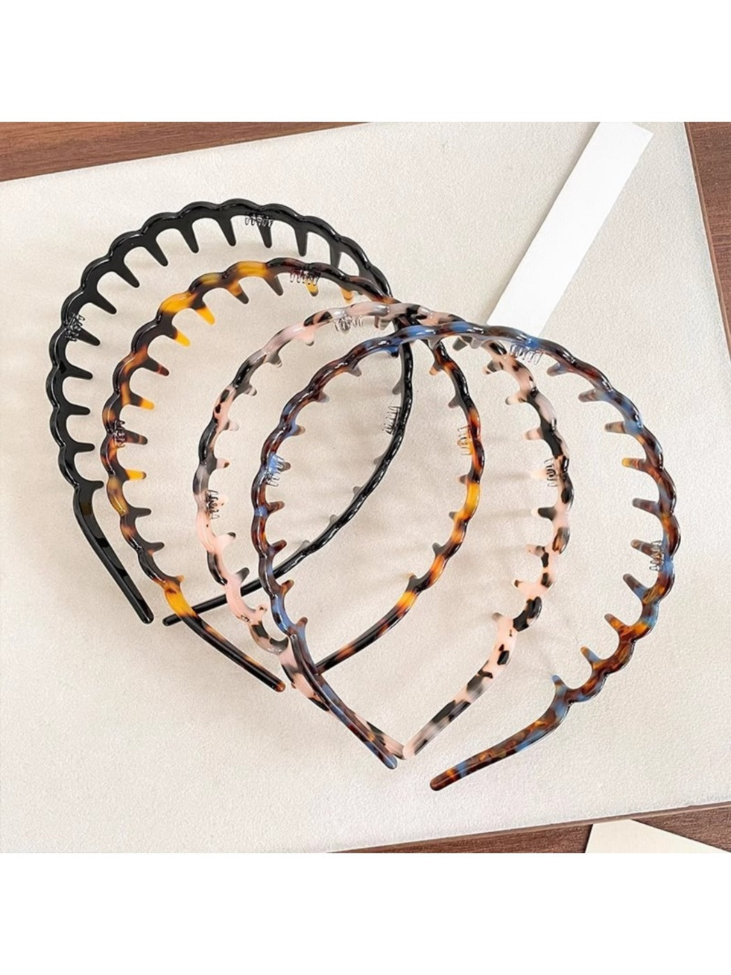 Gifty - Minimalist Wave Ombré Headband