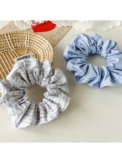 Gifty - Chic Plaid Scrunchie Hair Tie