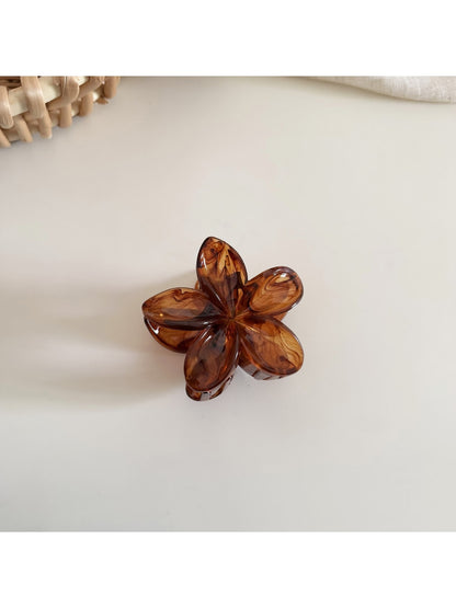 Beau - Simple Geometric Plastic Claw Clip