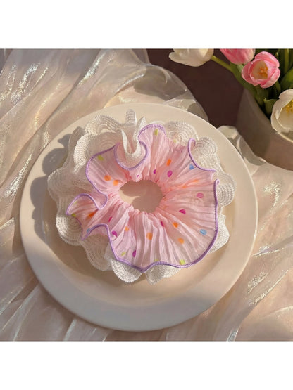 Gifty scrunchie displayed on a white background showing full circular shape