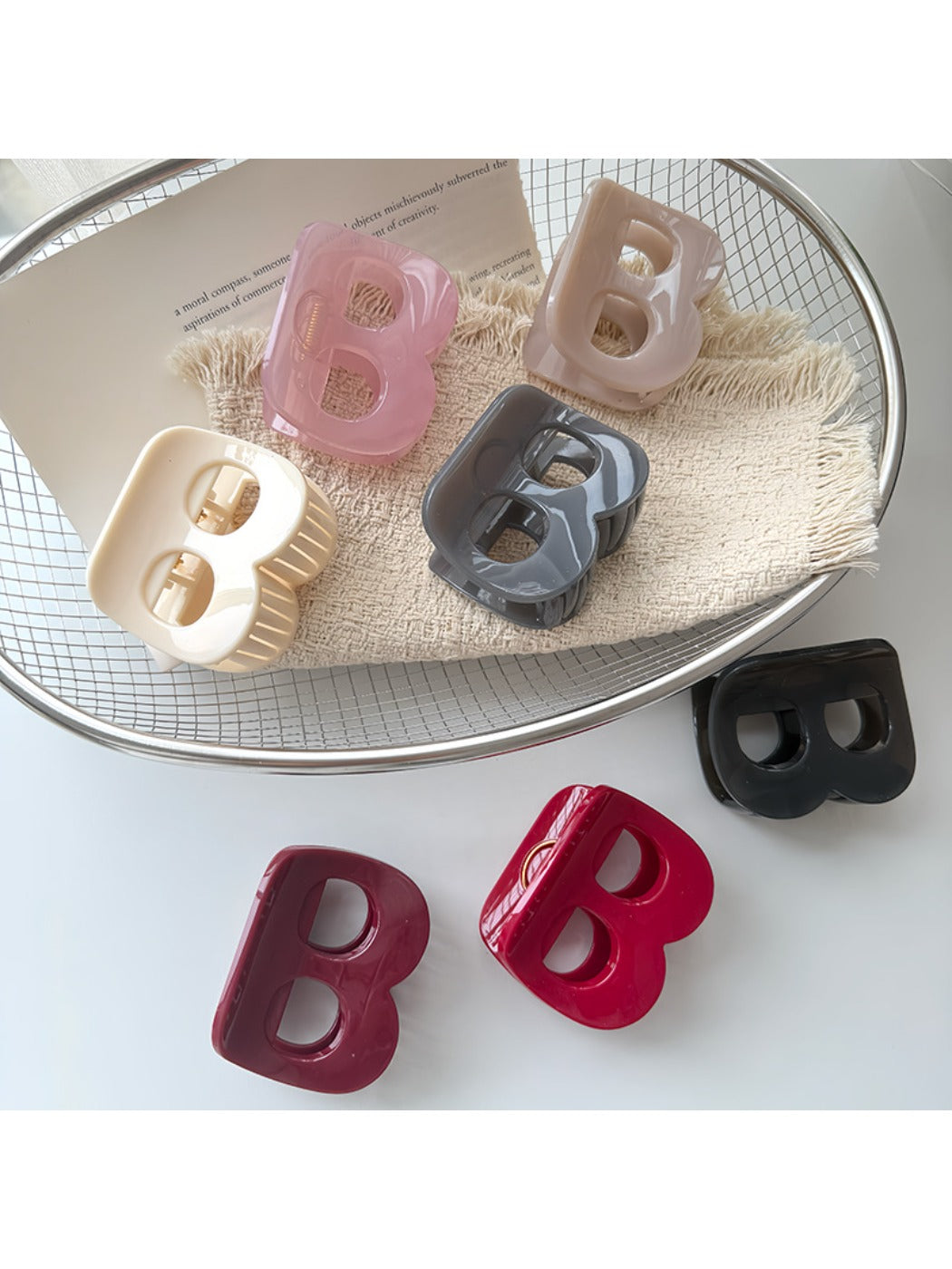 Beau - Minimalist B Shaped Hair Claw Clip
