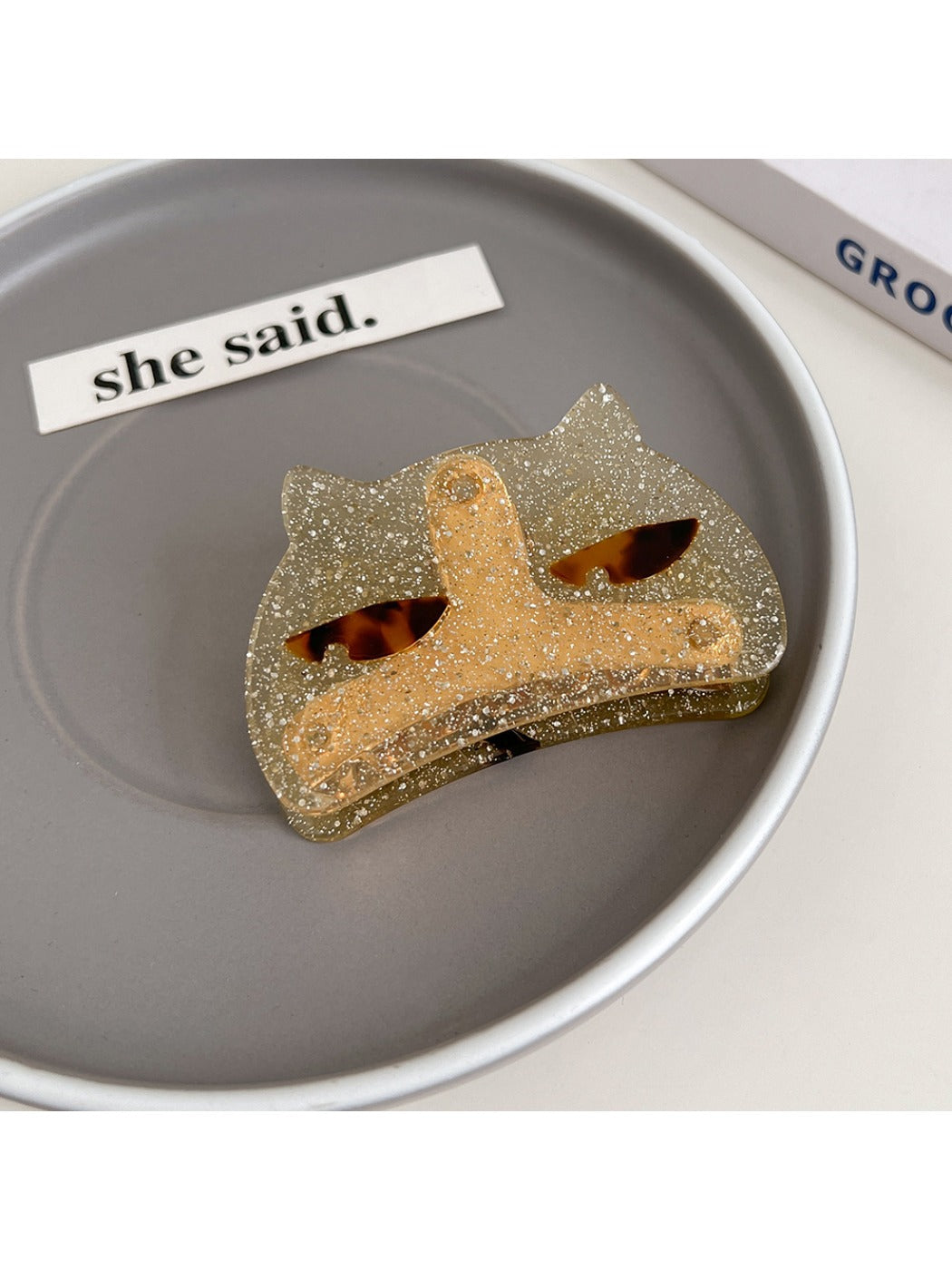 Beau - Slanted Eyes Cat Shape Hair Clip