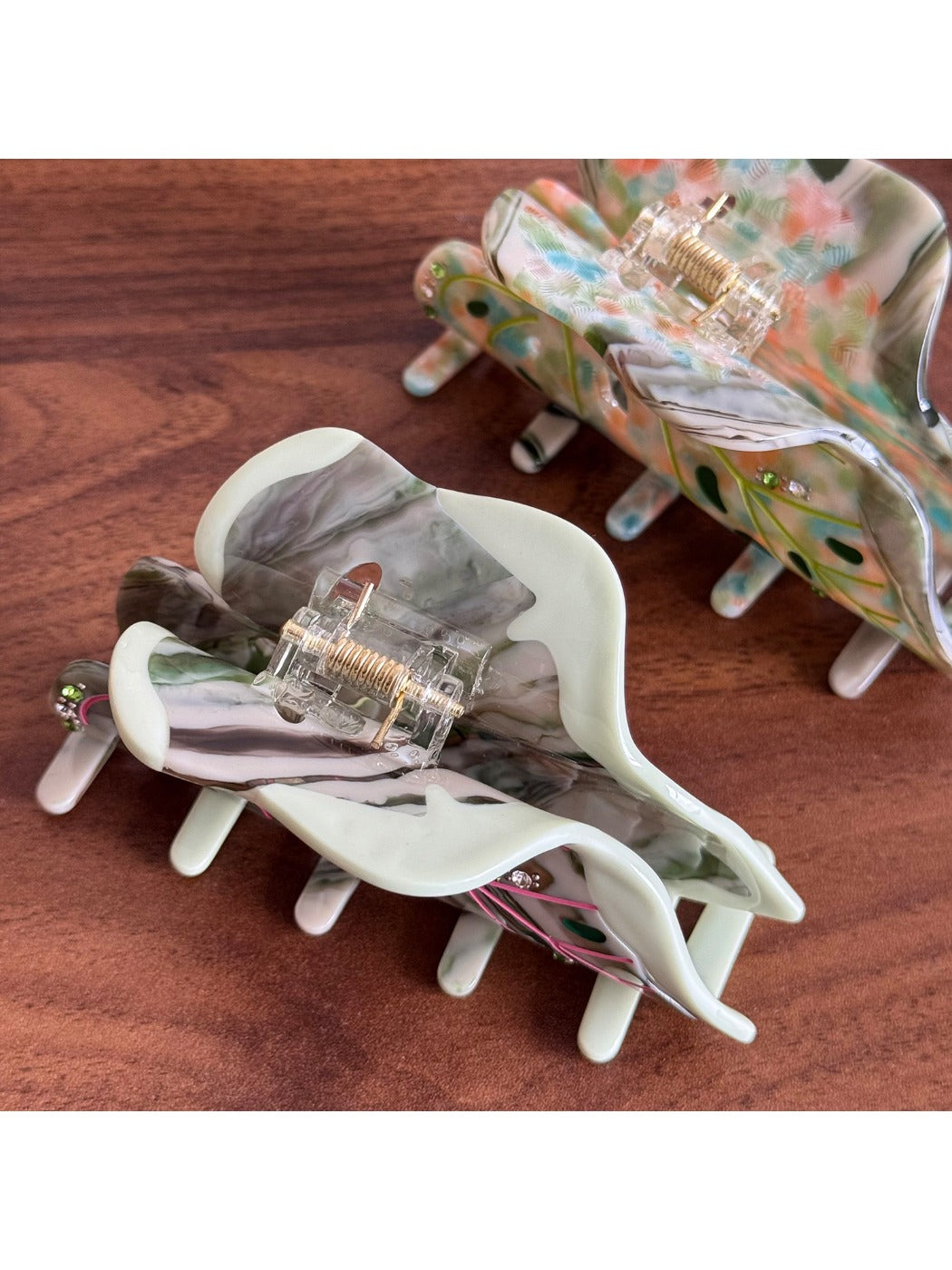 Beau - Elegant Leaf Hair Clip Hollow Design