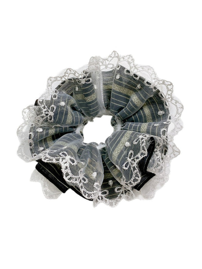 Gifty - Lace Trim Checkered Scrunchie for Women