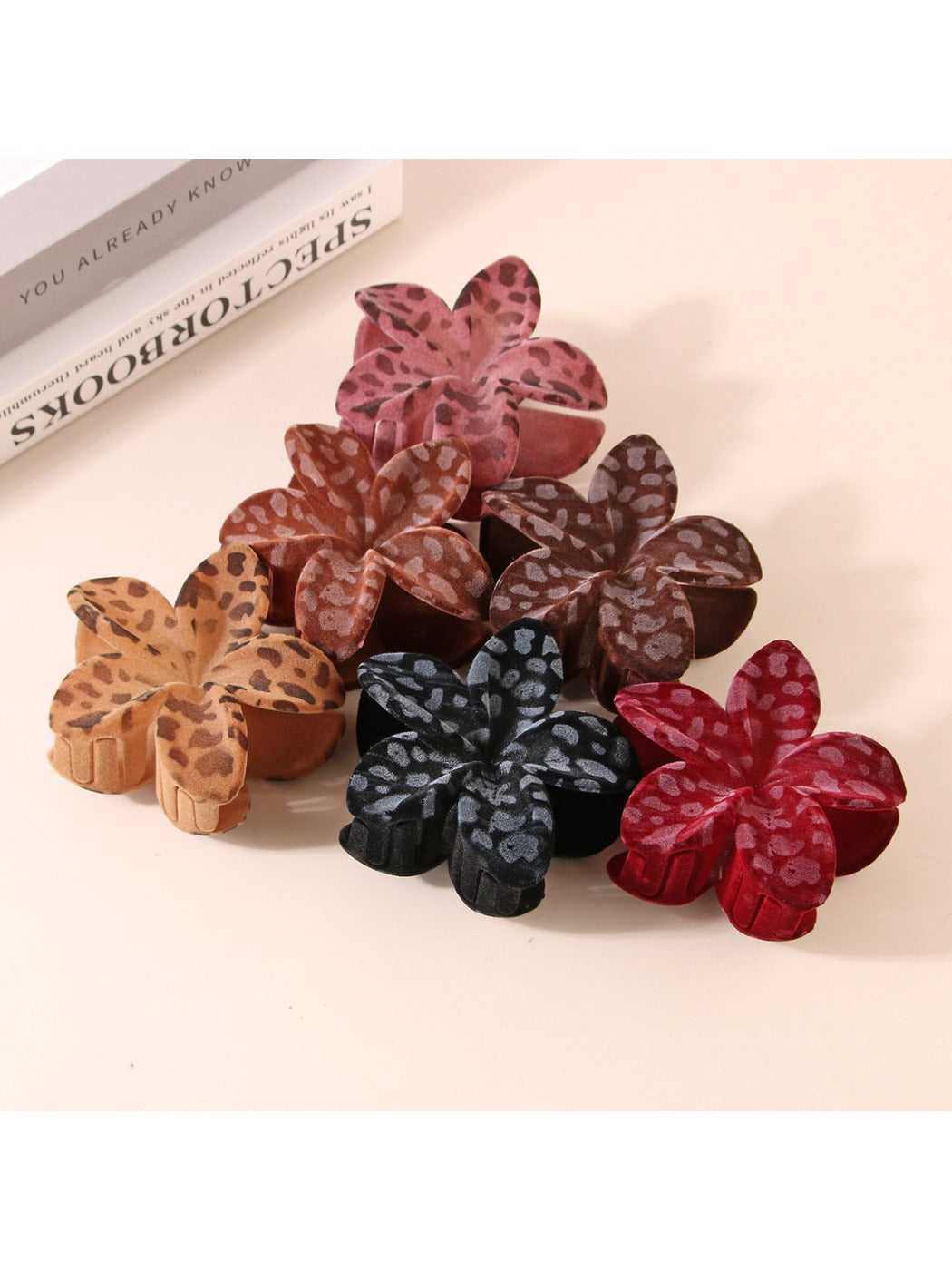 Beau - Chic Polka Dot Flower Hair Claw Clip