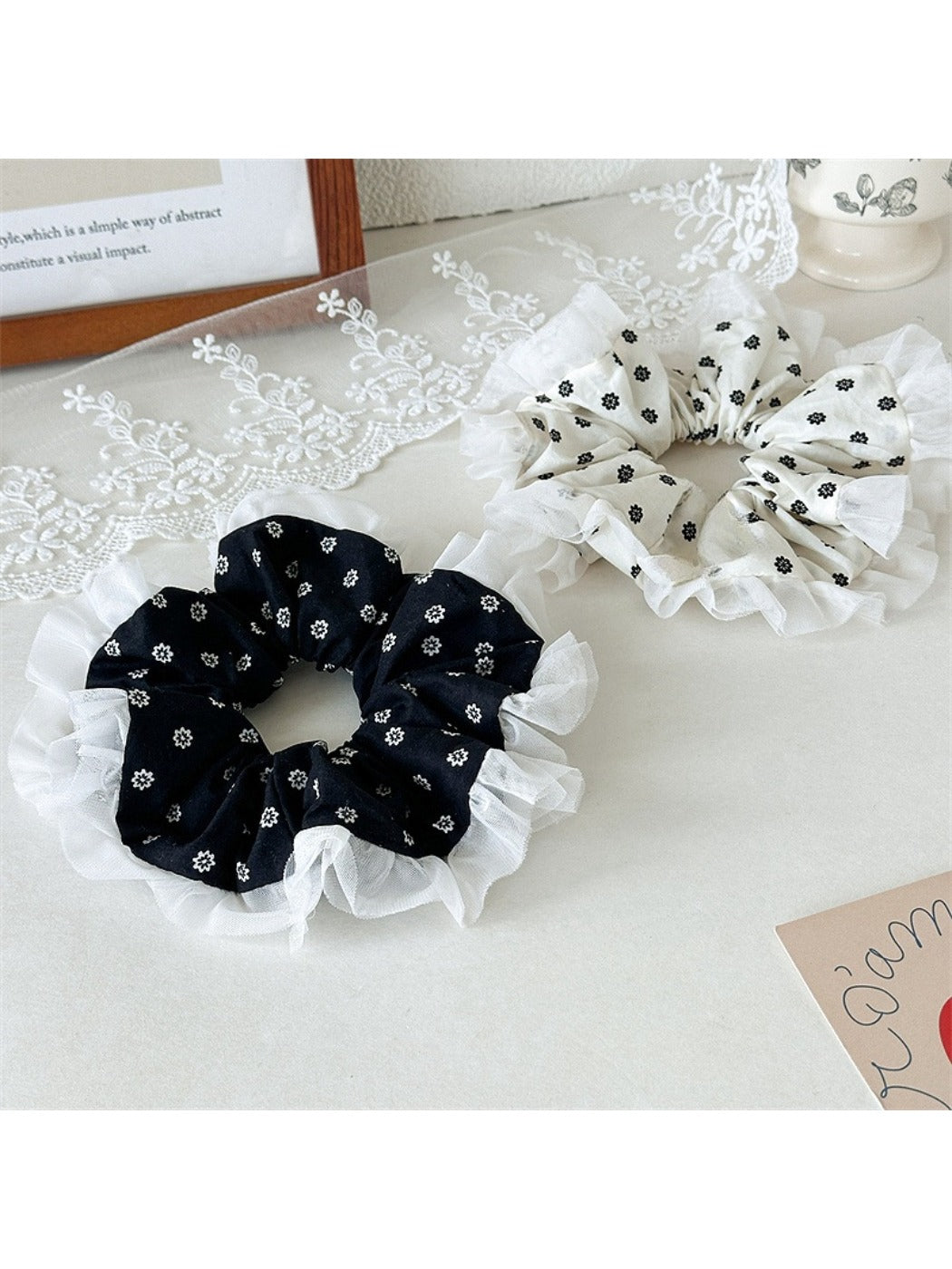 Gifty - Floral Lace Bow Hair Ties