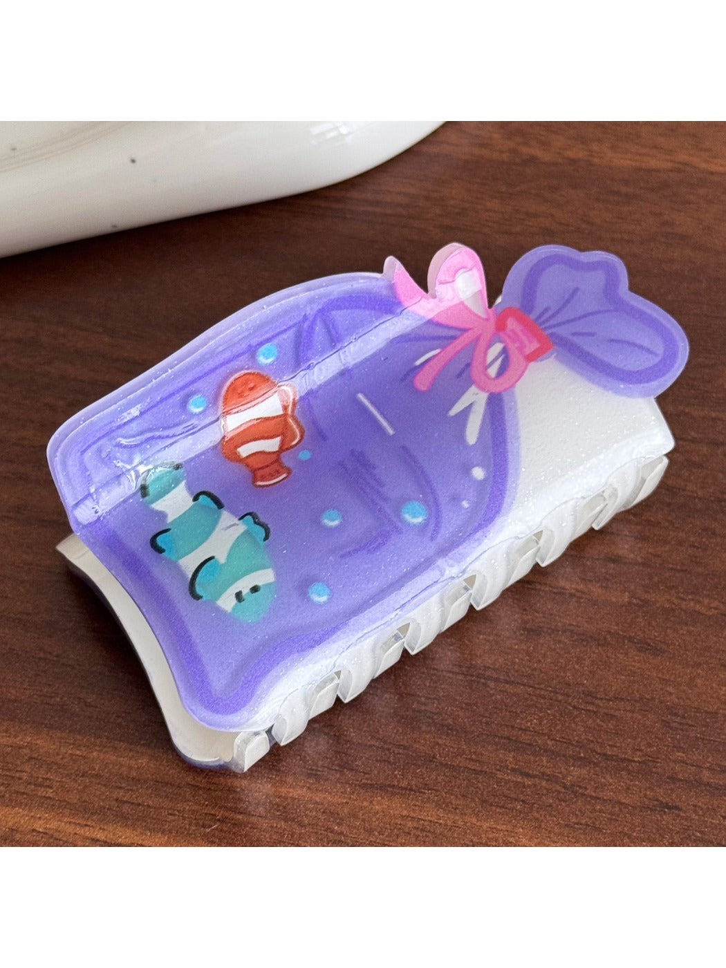 Beau - Cute Ocean Animal Hair Claw