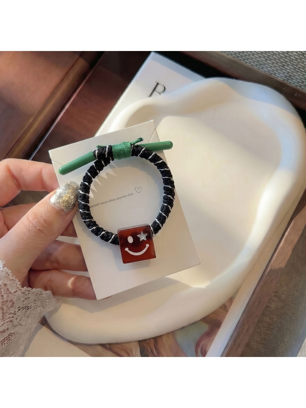 Gifty - Smiley Face Square Accent Elastic Hair Tie