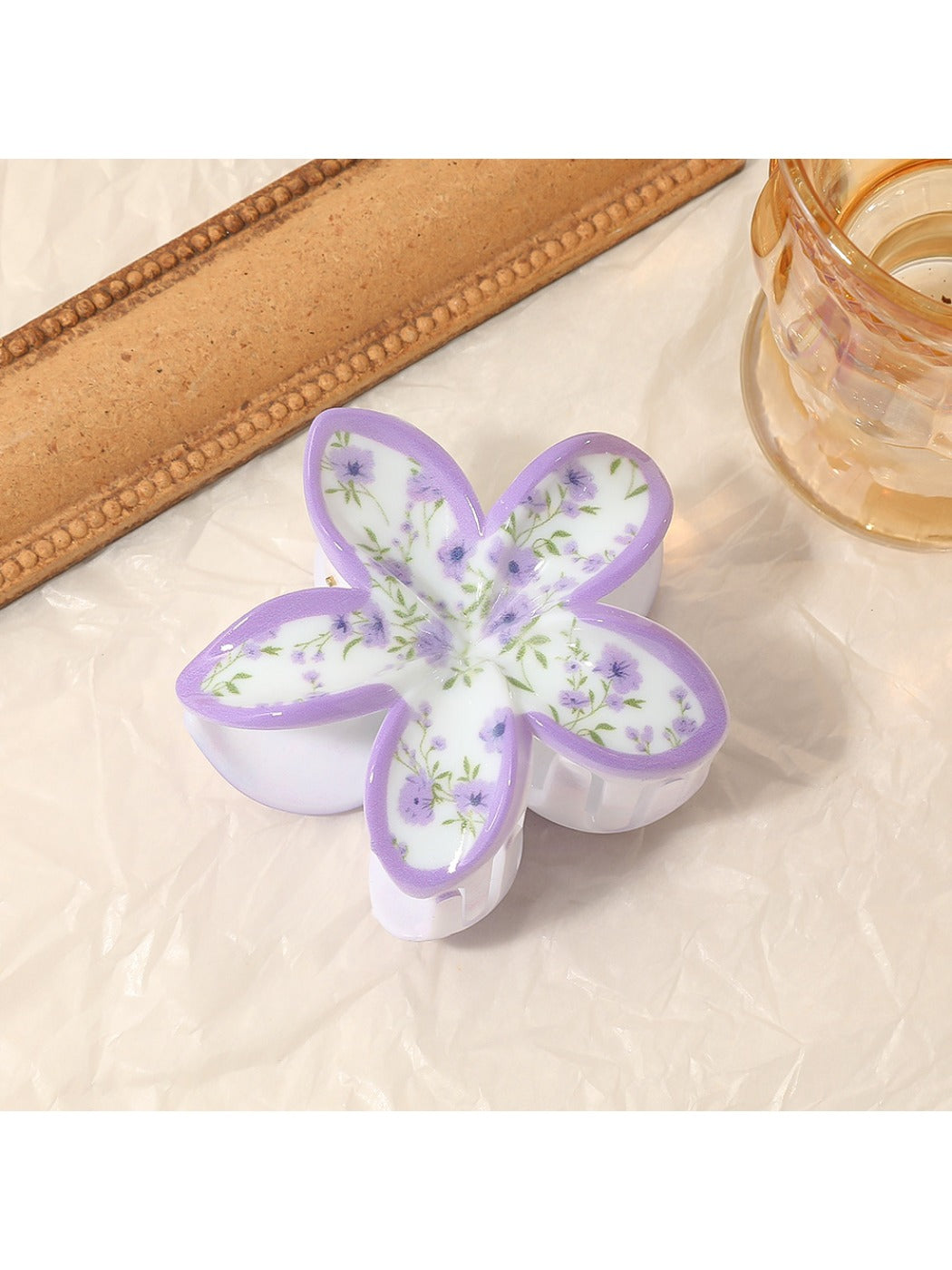 Beau - Elegant Flower Shaped Claw Clip