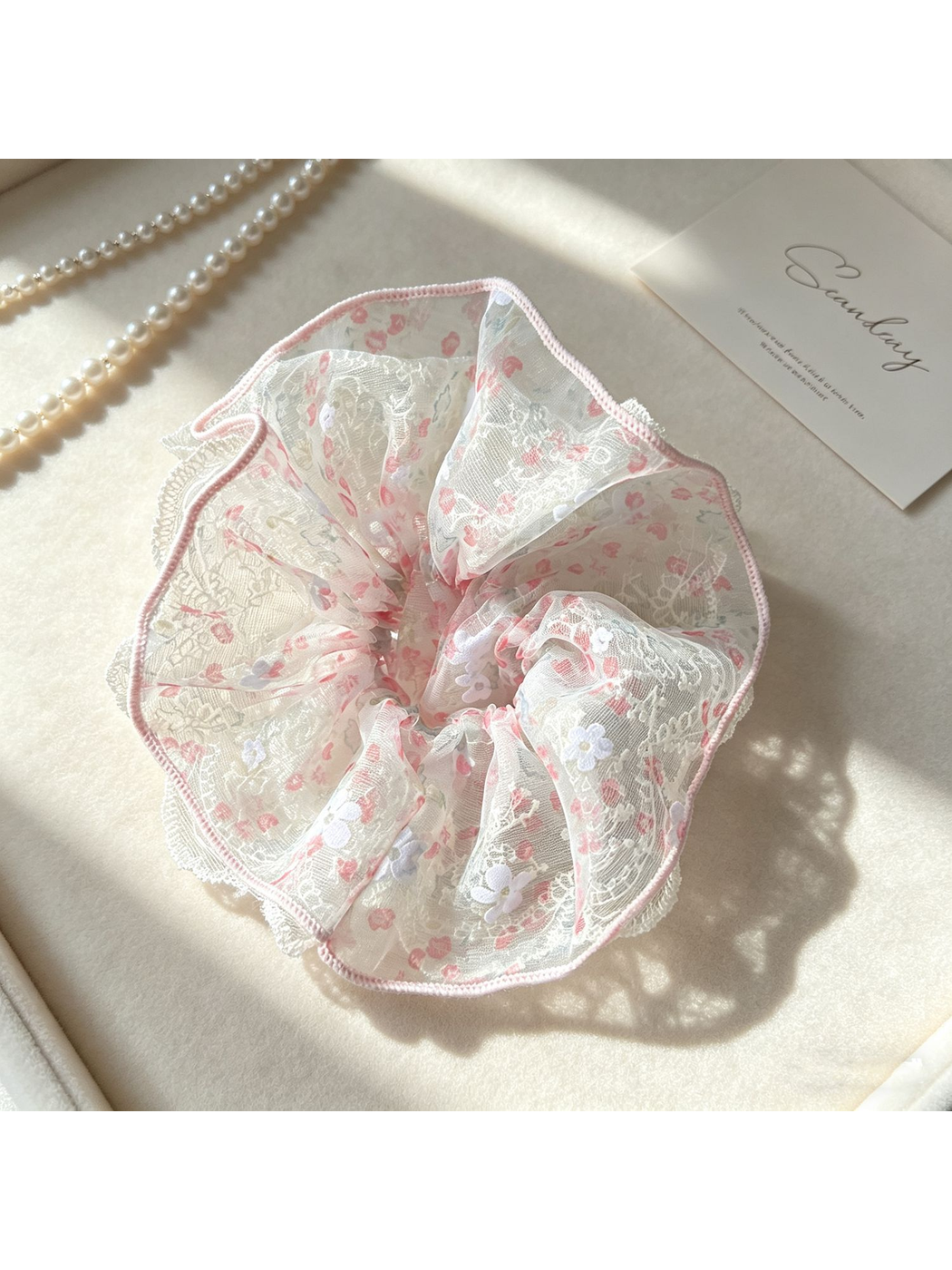 Gifty - Lace Trim Floral Gathered Scrunchie