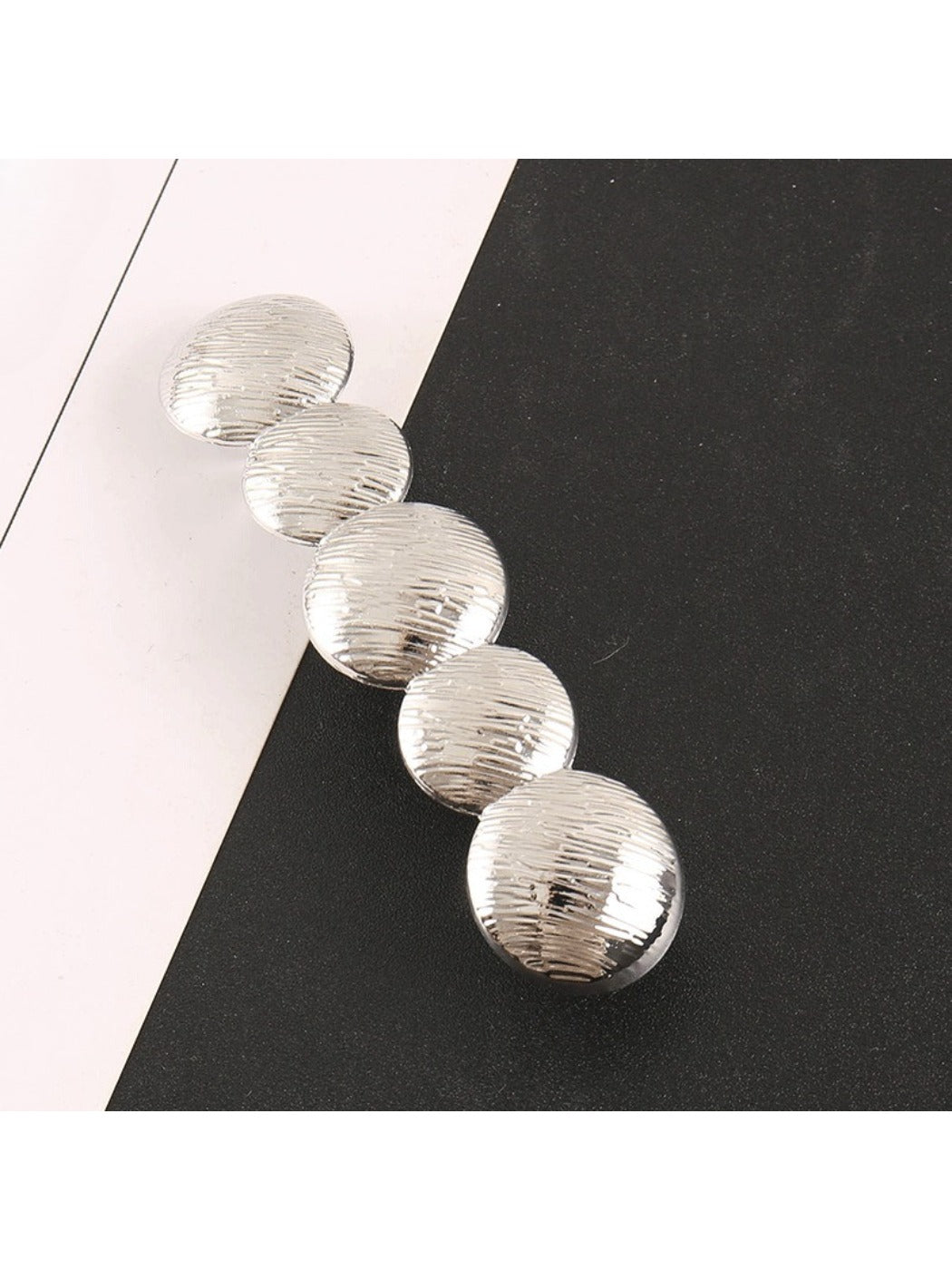 Beau - Trendy Minimalist Hair Clip