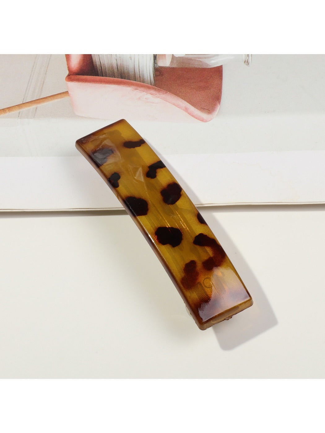 Beau - Retro Leopard Print Hair Clip