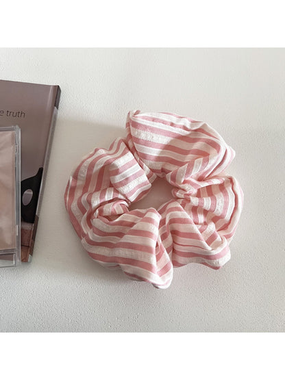 Gifty - Minimalist Colorful Striped Scrunchie