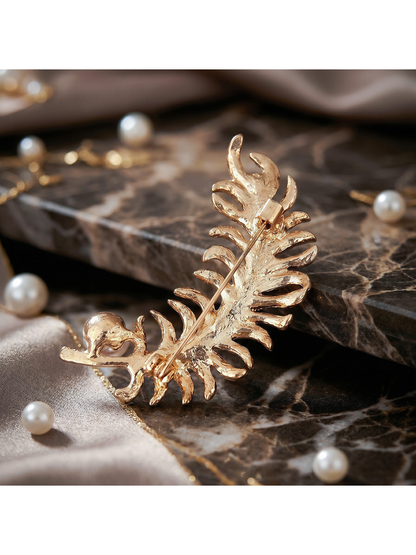 Brovia - Feather Rhinestone Alloy Elegant Brooch Pin