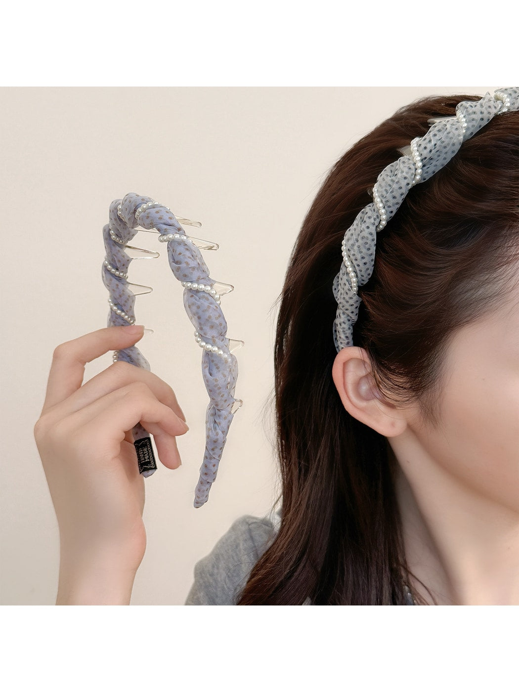 Gifty - Polka Dot Mesh Wrapped Geometric Headband