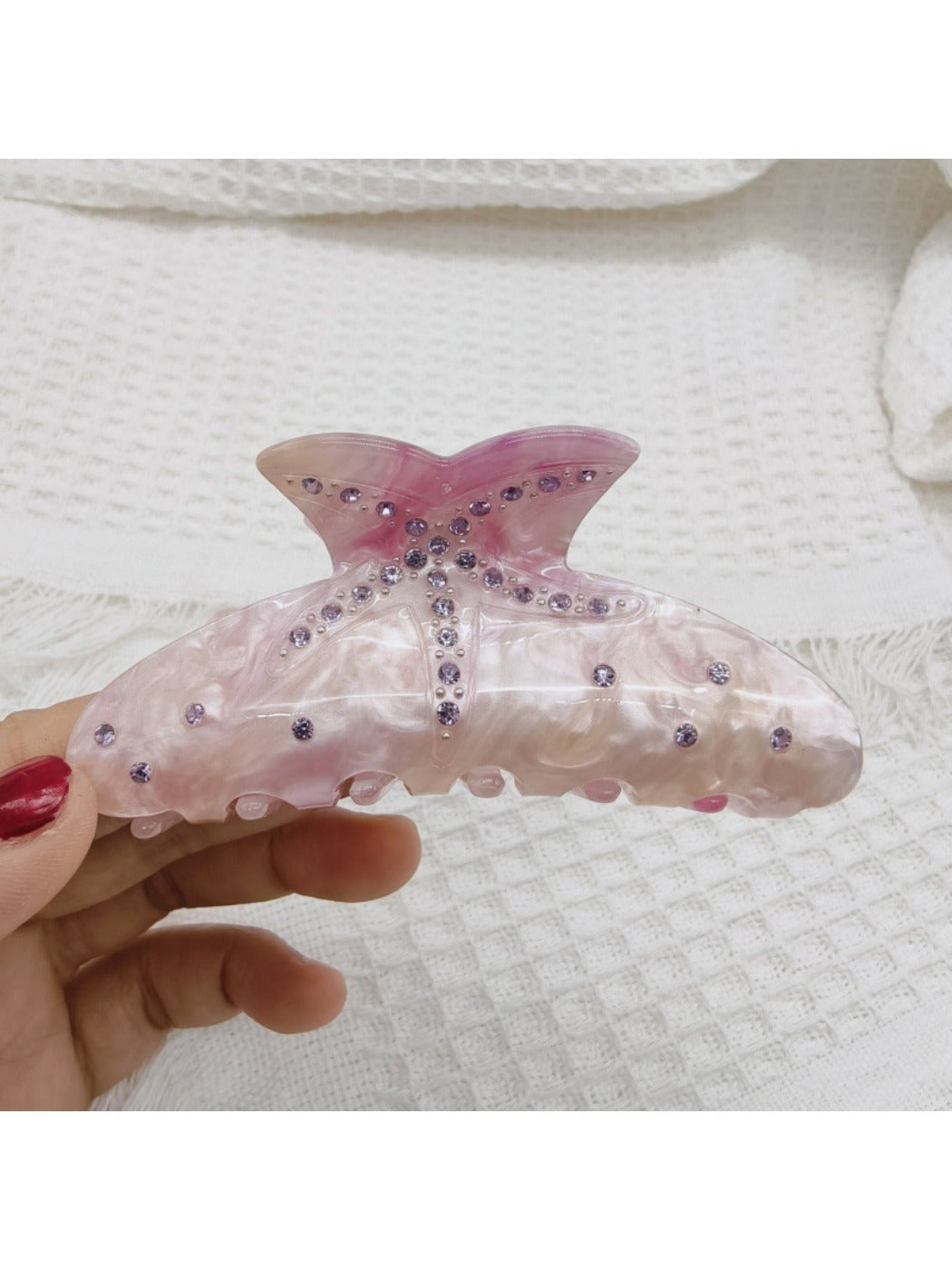 Top view of Beau rainbow claw clip showing the full arc shape