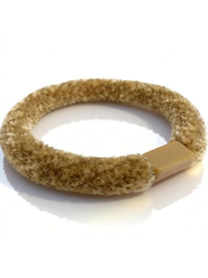 Gifty - Fashionable Cute Plush Hair Tie