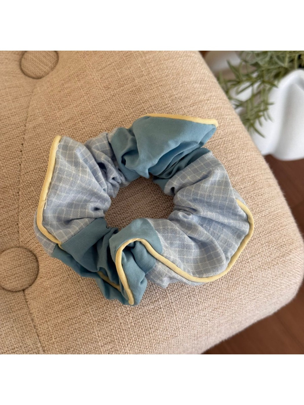 Gifty - Blue Plaid Hair Scrunchie Hair Clip and Headband