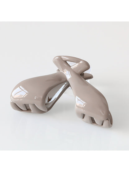 Beau - Solid Color Large Crossed Design Claw Clip