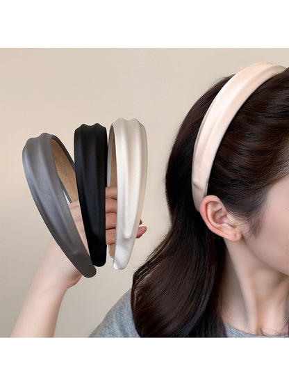 Gifty - Geometric Satin Finish Padded Headband