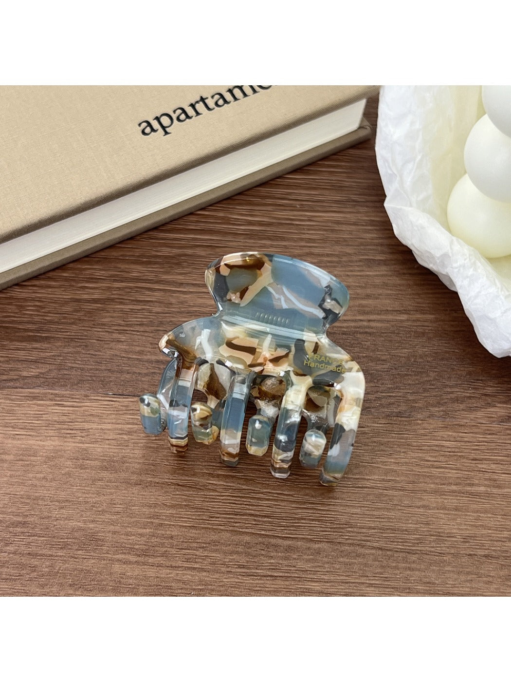 Beau - Retro Cloud Style Claw Clip