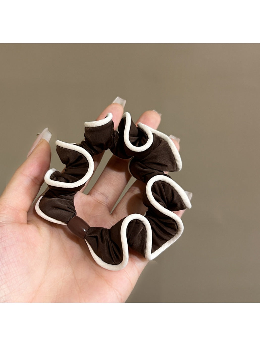 Gifty - Elegant Simple Color Edge Scrunchie