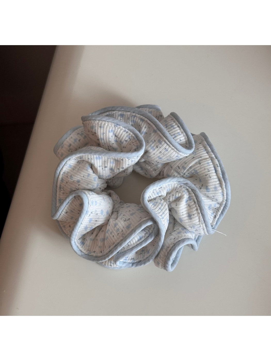 Gifty - Irregular Edge Printed Fabric Scrunchie