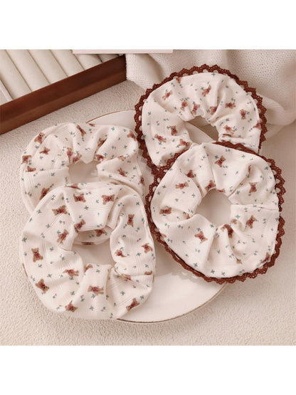 Gifty - Adorable Teddy Bear Lace Scrunchie