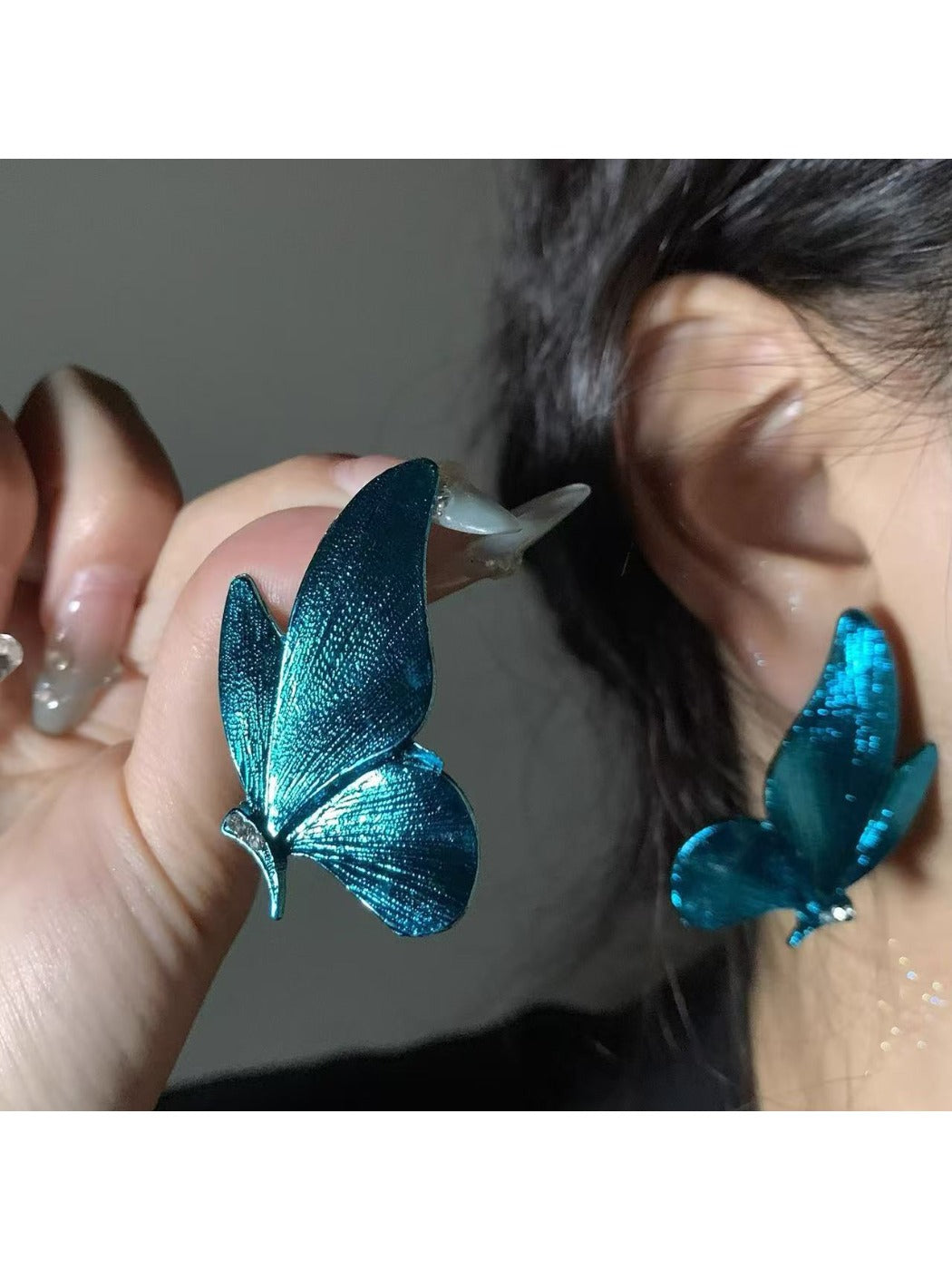 Earedge - Chic Blue Butterfly Earrings