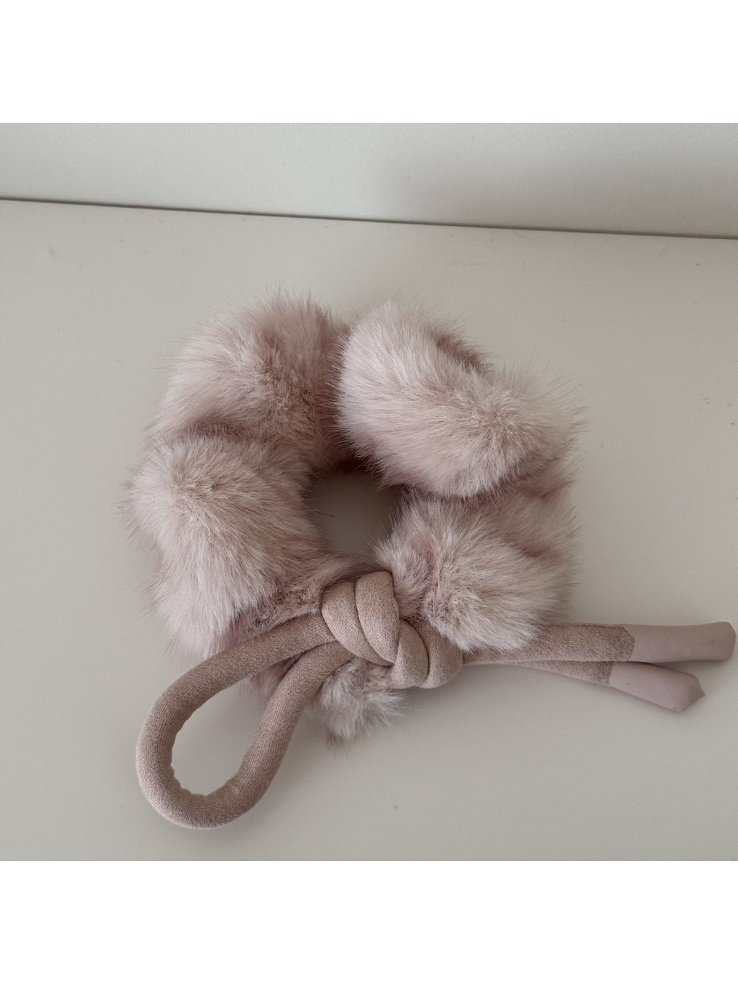 Gifty - Adorable Soft Plush Bow Hair Scrunchies