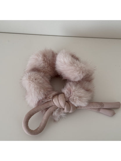 Gifty - Adorable Soft Plush Bow Hair Scrunchies