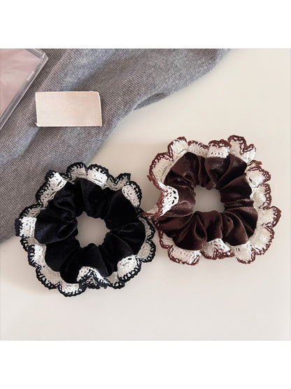 Gifty - Minimalist Chic Vintage Scrunchie