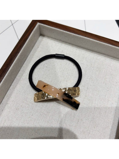 Gifty - Stylish X Shaped Hair Tie