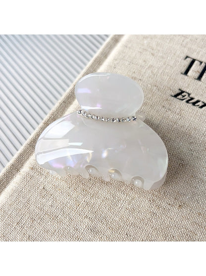 Beau half round hair claw clip with ergonomic design for comfortable grip