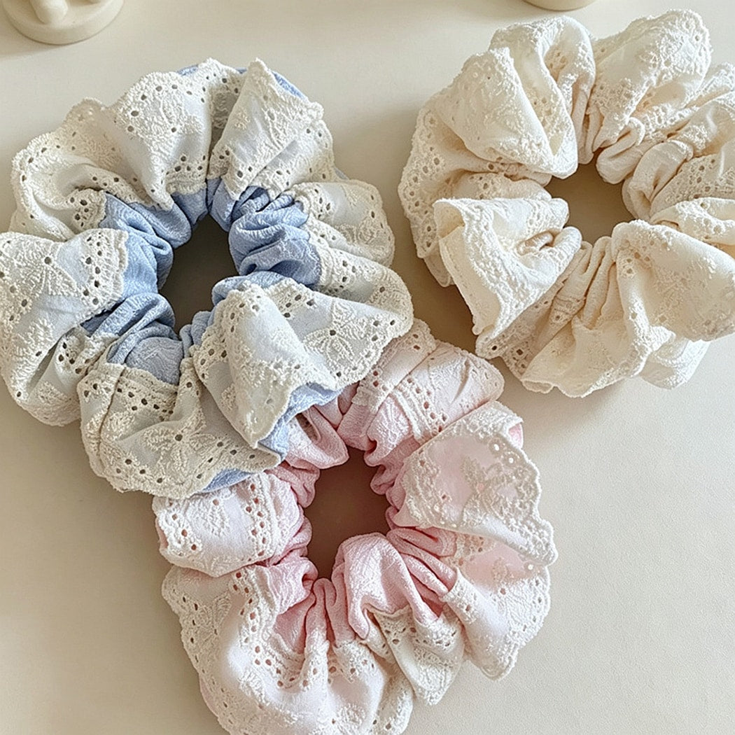 Gifty - Sweet Style Lace Edge Decorative Hair Scrunchie