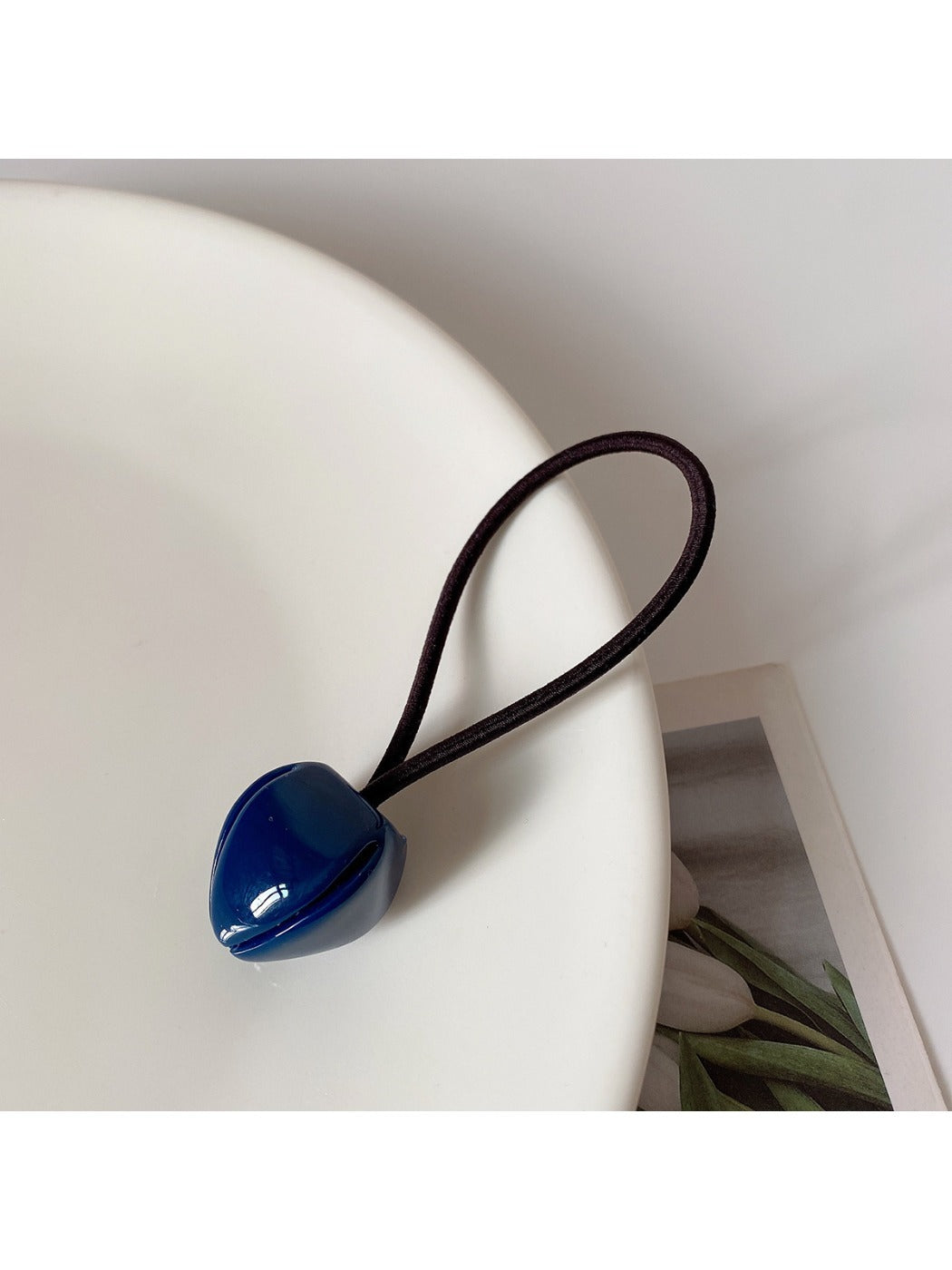 Gifty - Tulip Bud-Shaped Hair Tie