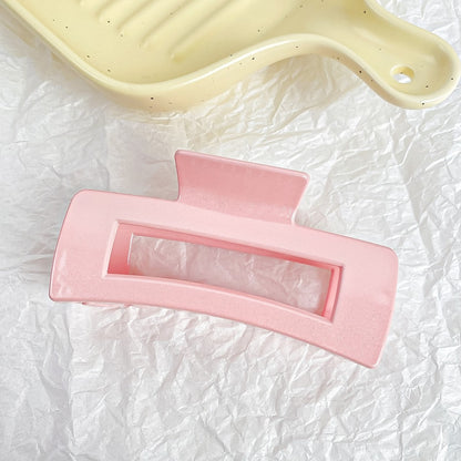 Beau - Geometric Plastic Line Detail Claw Hair Clip