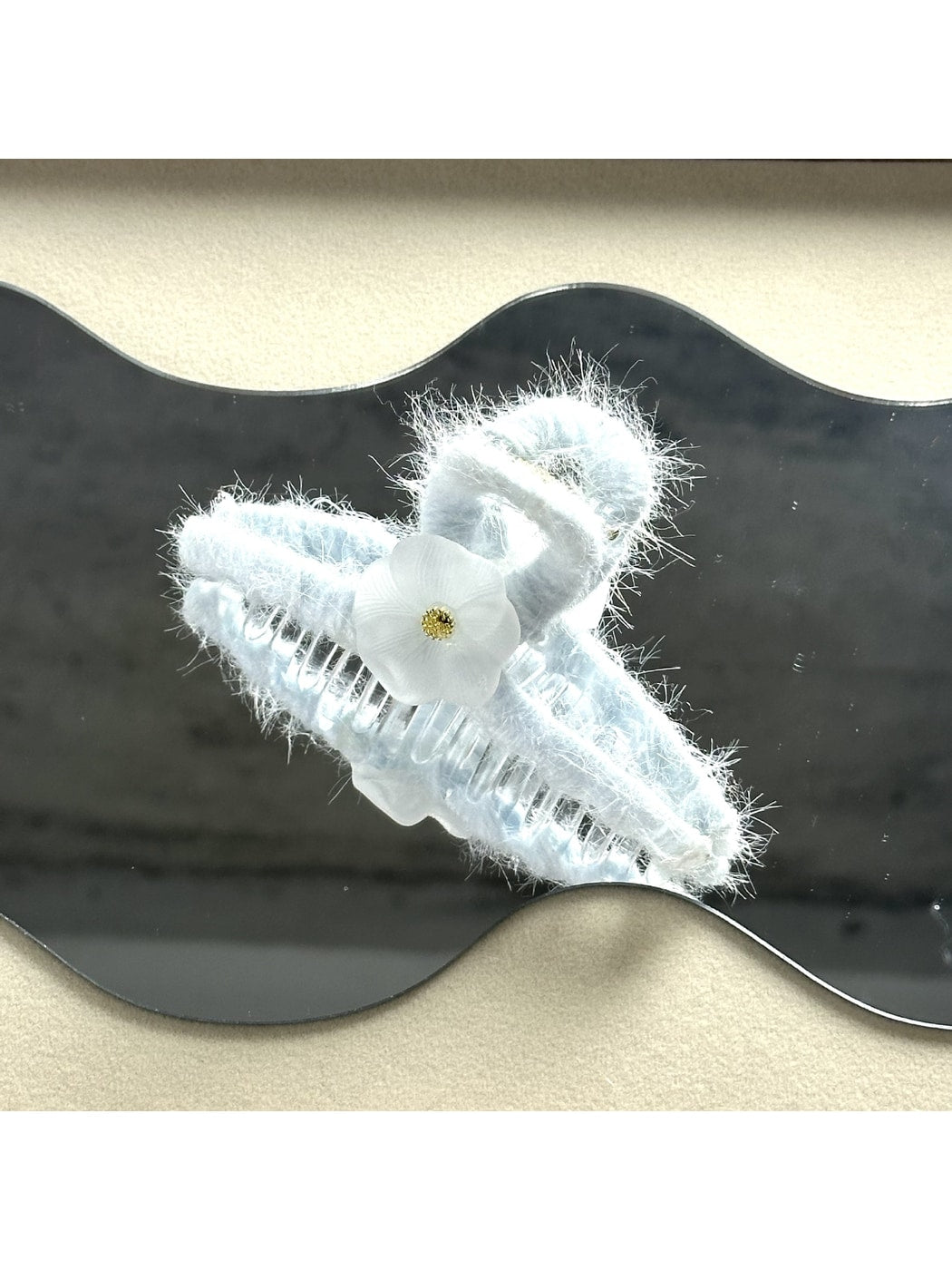 Beau - Plush Floral Decorative Claw Clip